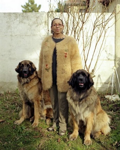 dogwool-photography-erwan-fichou-dog-owners-wearing-clothes-fur-of-their-dogs8