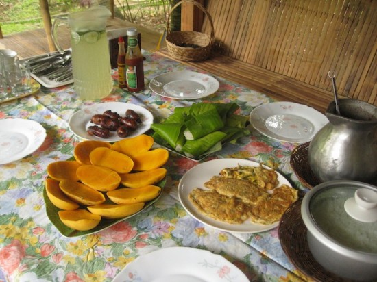 breakfast at Luhod