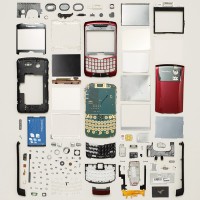 50 objetos viram 22 mil peças por Todd McLellan