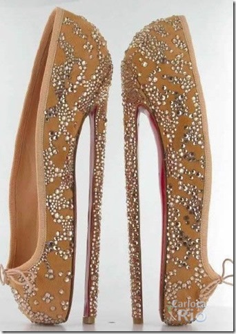 sapatos diferentes e bonitos