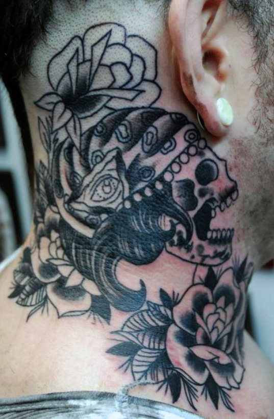 30 Ideias de tatuagem masculinas criativas para pescoço.