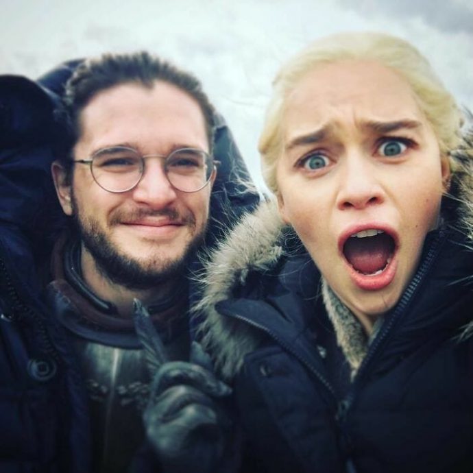 Emilia Clarke revela ter encerrado as gravações de Game of 