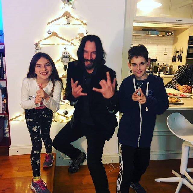 Keanu Reeves 03 - Criatives | Criatividade com um mix de entretenimento.