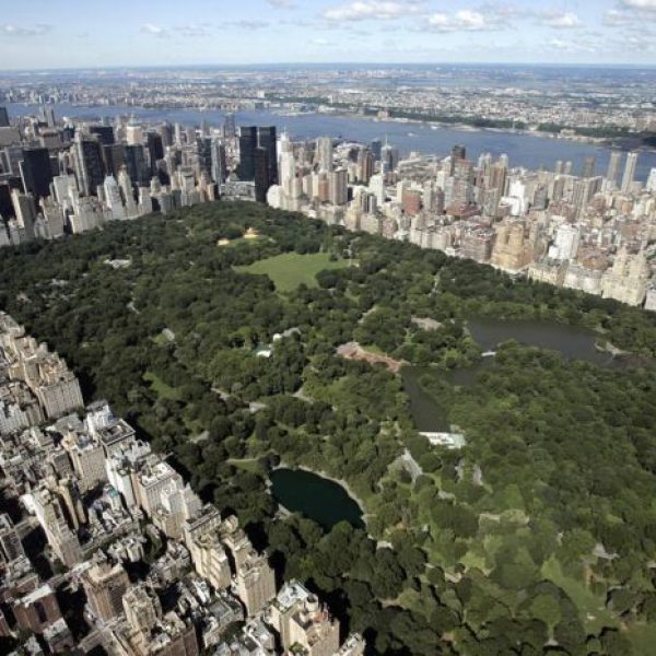 Aerial view of Manhattan looking south o