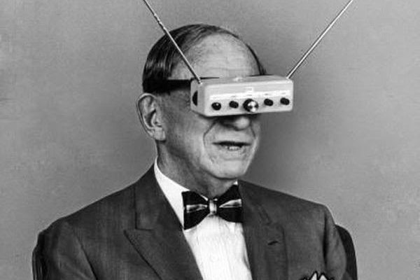 Óculos de televisão em 1963.