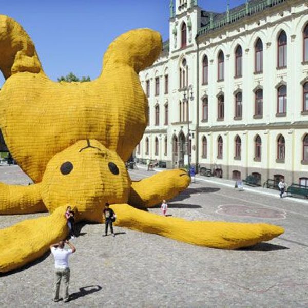 677