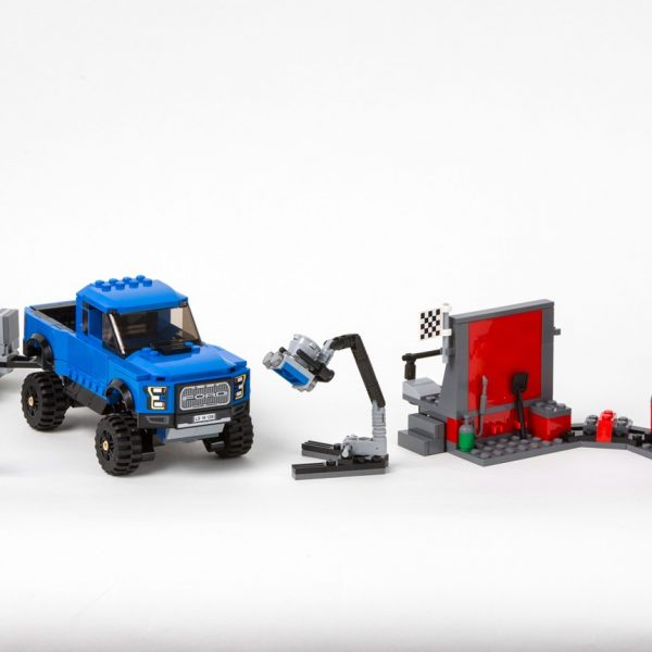 LEGO F-150 Raptor