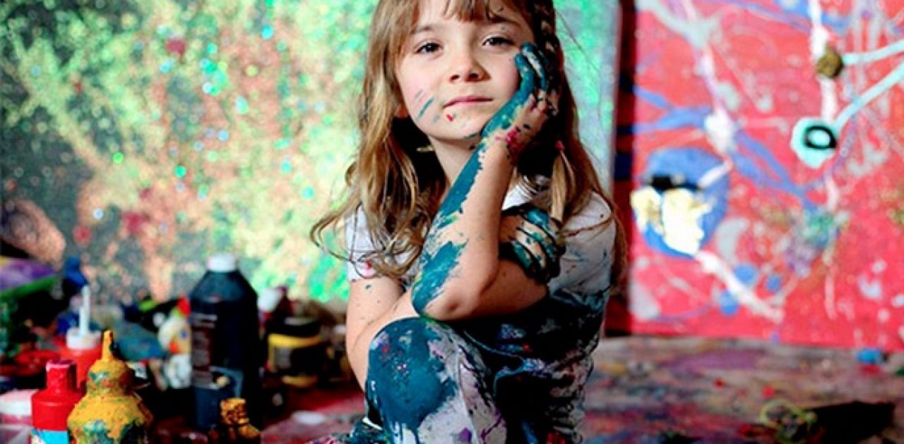 Menina autodidata de apenas 8 anos é a pintora mais nova do mundo. Conheça suas artes!