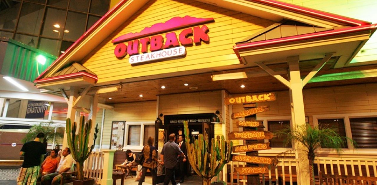 Ambiente Outback Steakhouse do Shopping Center Norte.