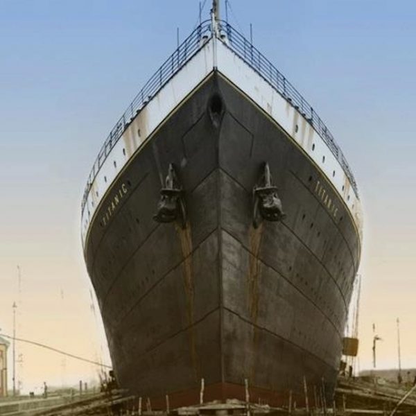 Titanic in Colorenhanced-buzz-wide-10062-1377287962-32