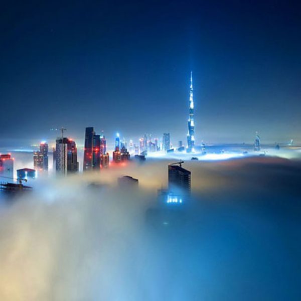 a-blaze-with-light-dubai-in-fog-sebastian-opitz-7