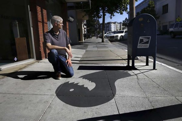 fake-shadow-street-art-damon-belanger-redwood-california-2-599bf26952035__880