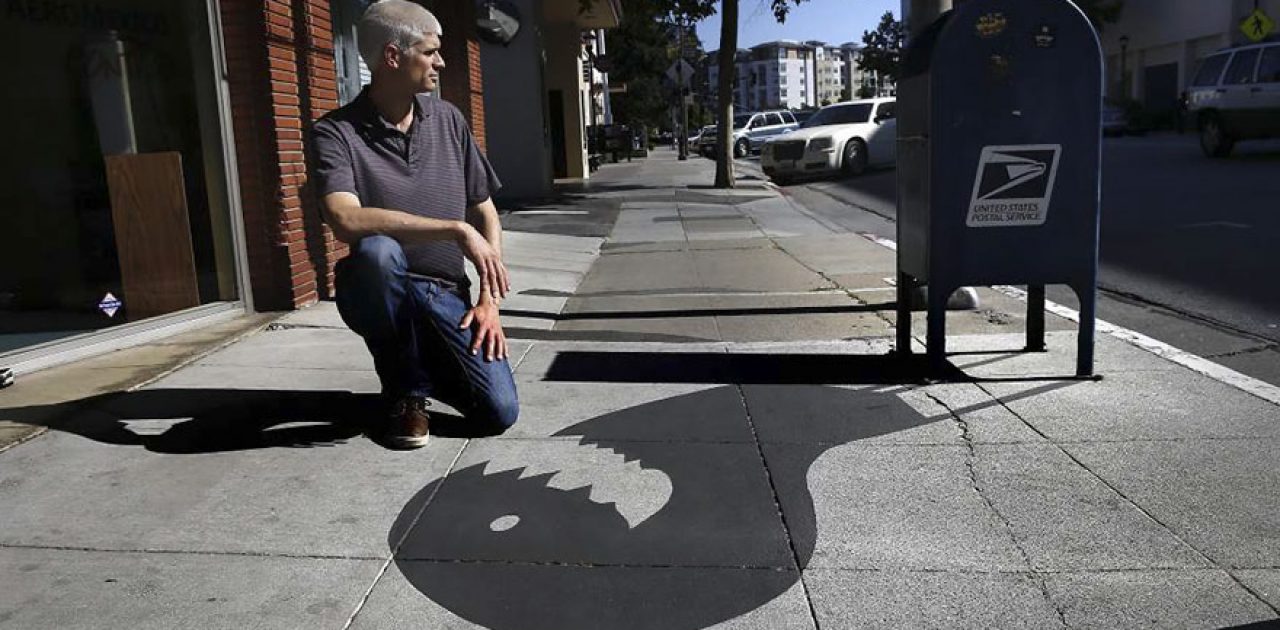 fake-shadow-street-art-damon-belanger-redwood-california-2-599bf26952035__880