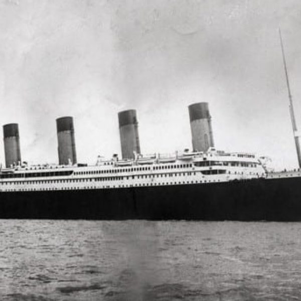 imagens raras Titanic capa