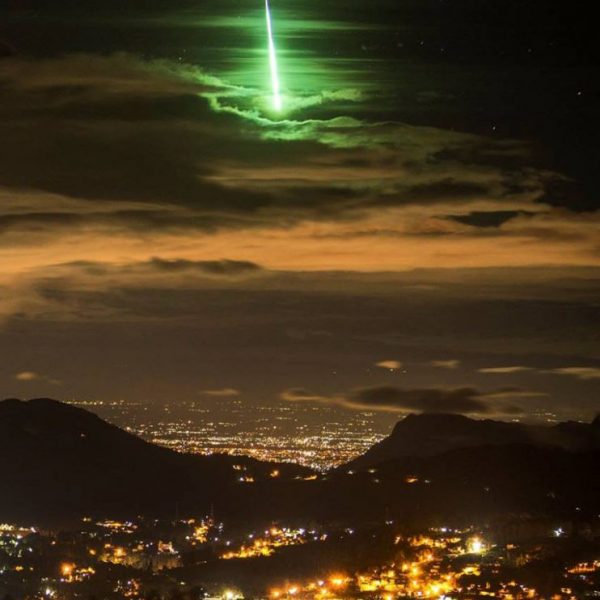 meteoro verde 02