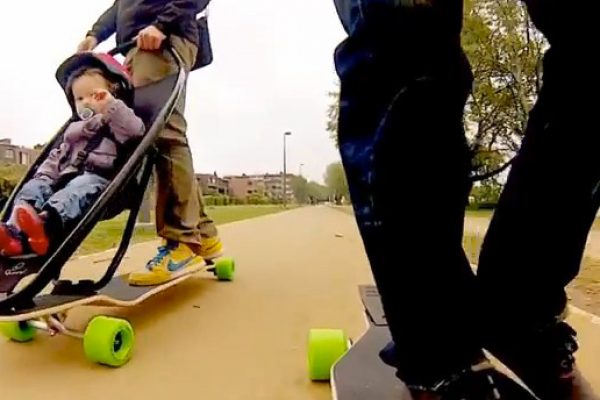 skate-com-suporte-para-bebes